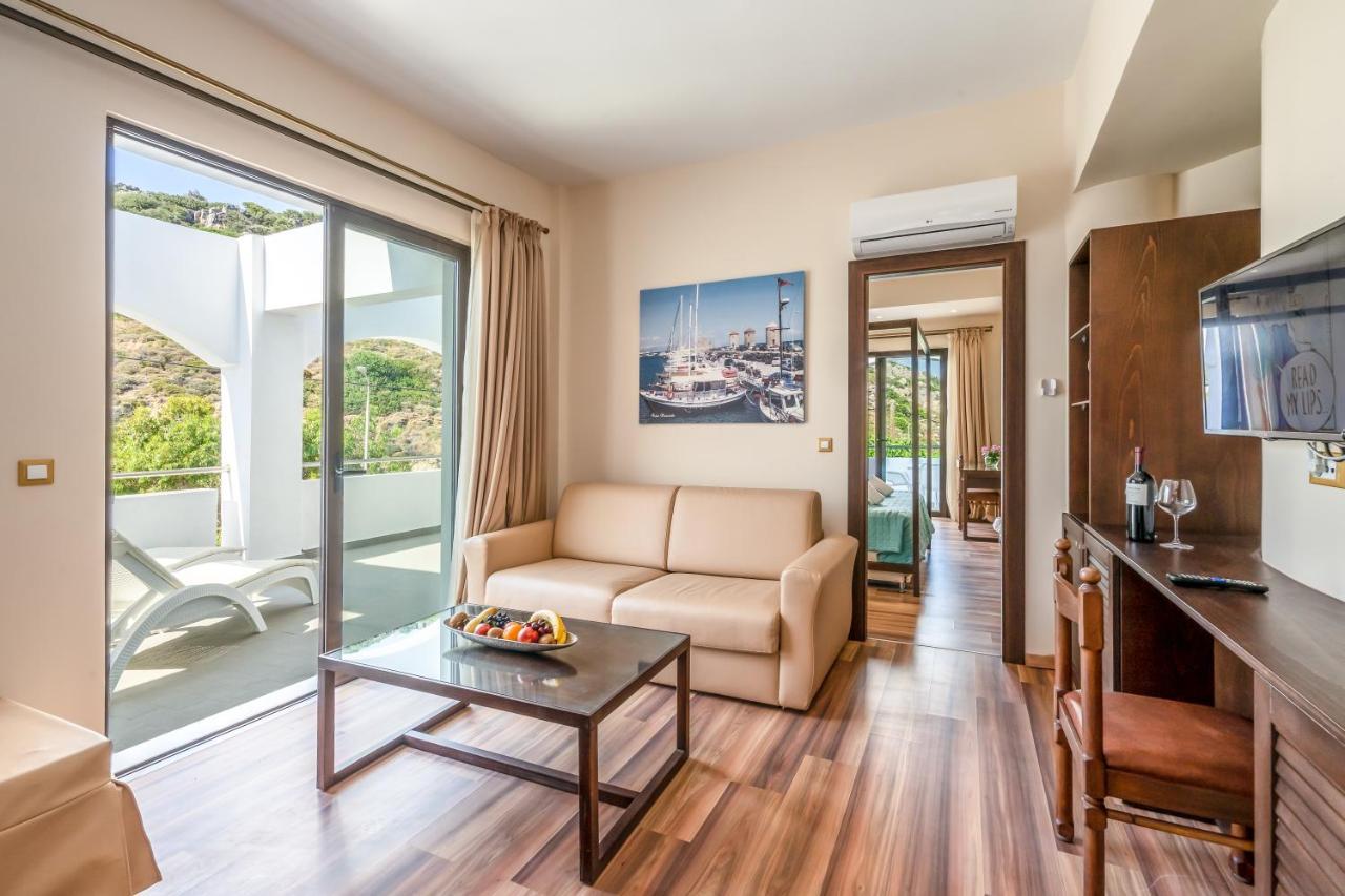 Suite with Hot Tub