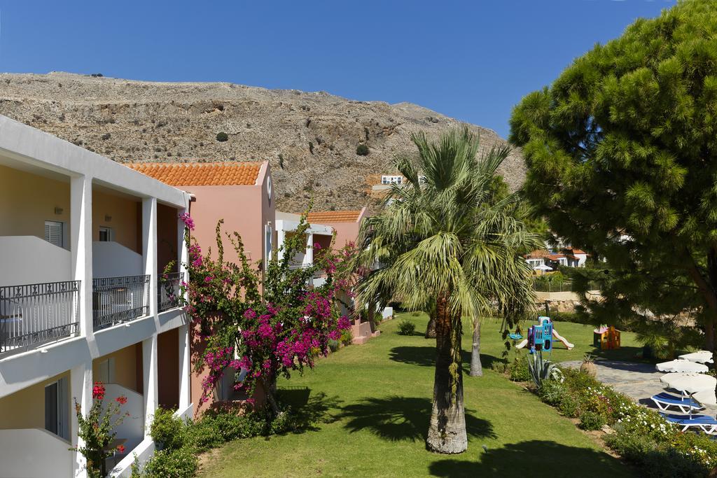 Appartamento Familiare con Vista Piscina