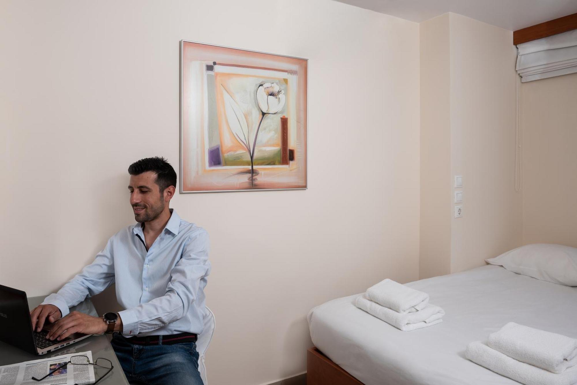 Economy Room