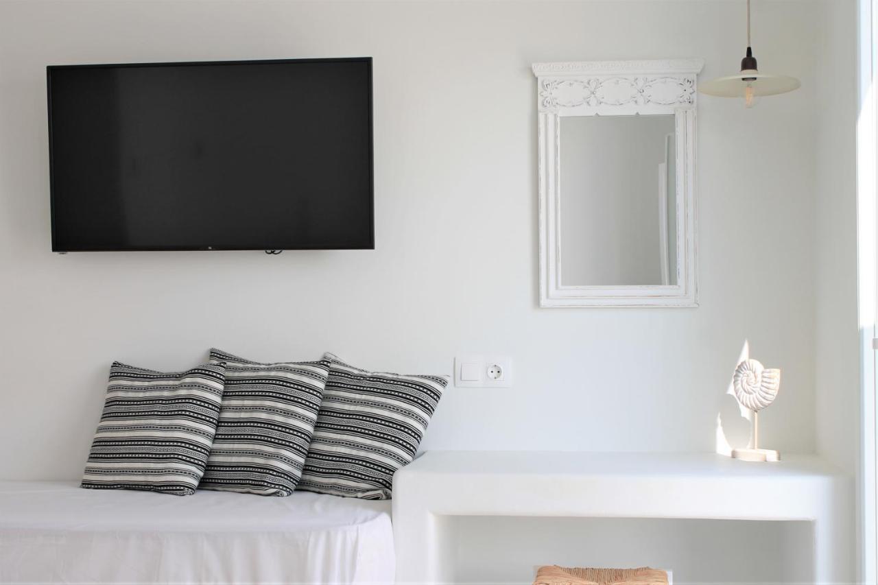 Akti Up and Hi Suites with sea view