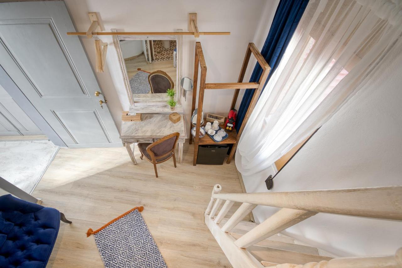 Double Room-Elevated Bed