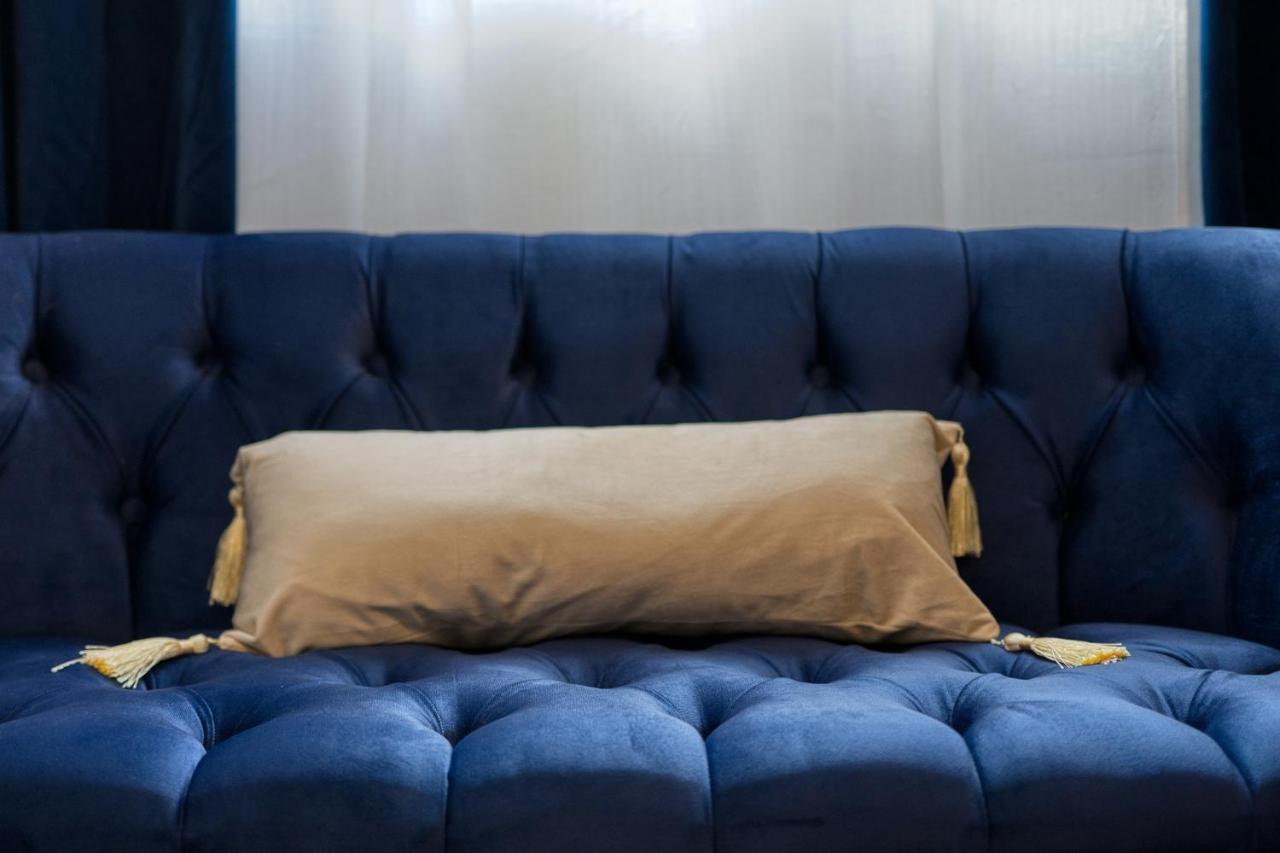Double Room-Elevated Bed