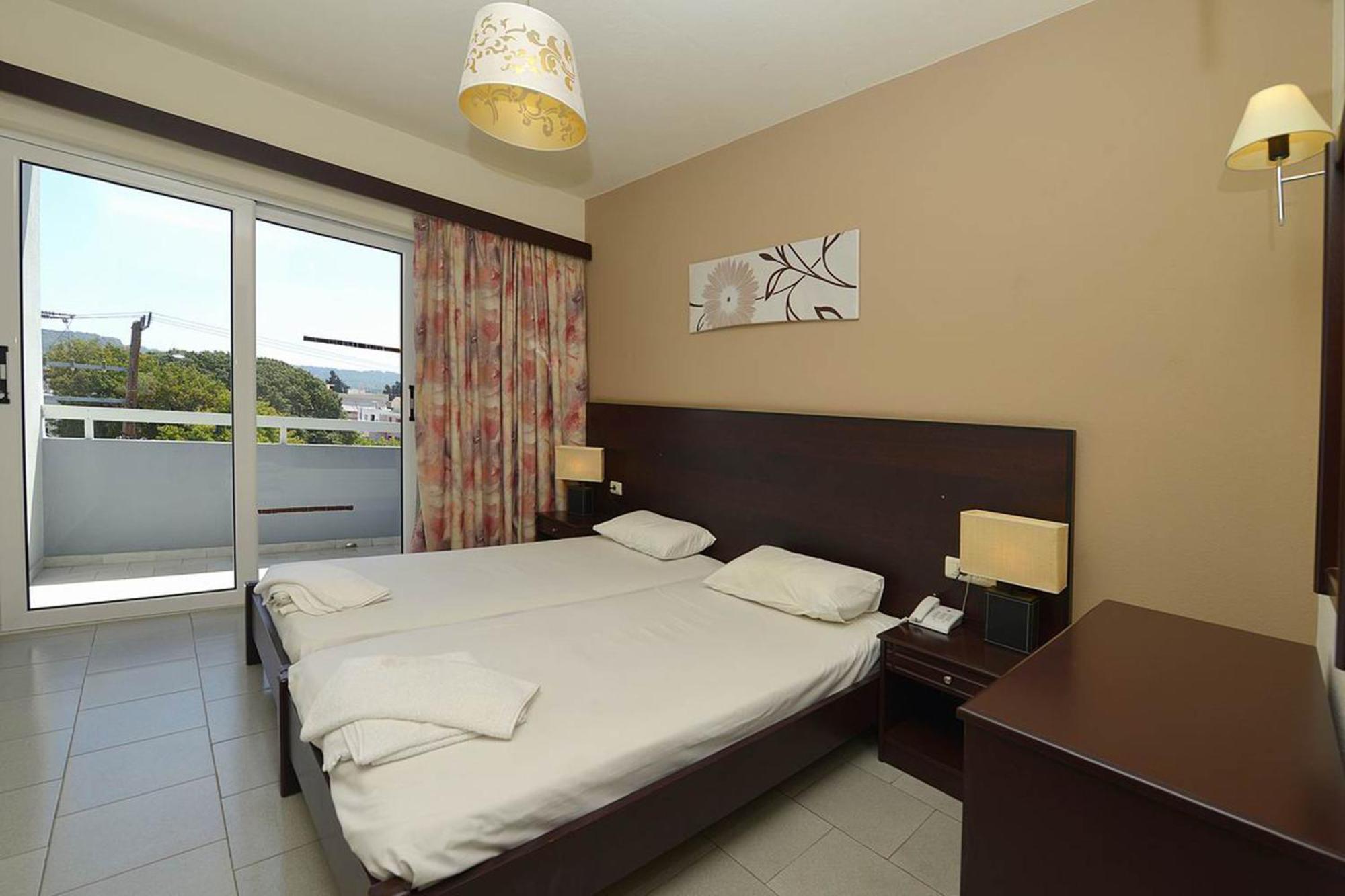 One-Bedroom Apartment,1226894432:JPEG