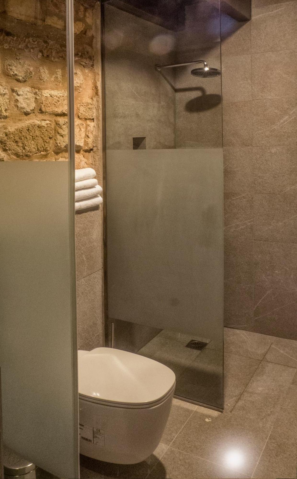 Deluxe Double Room Bath Ground Floor