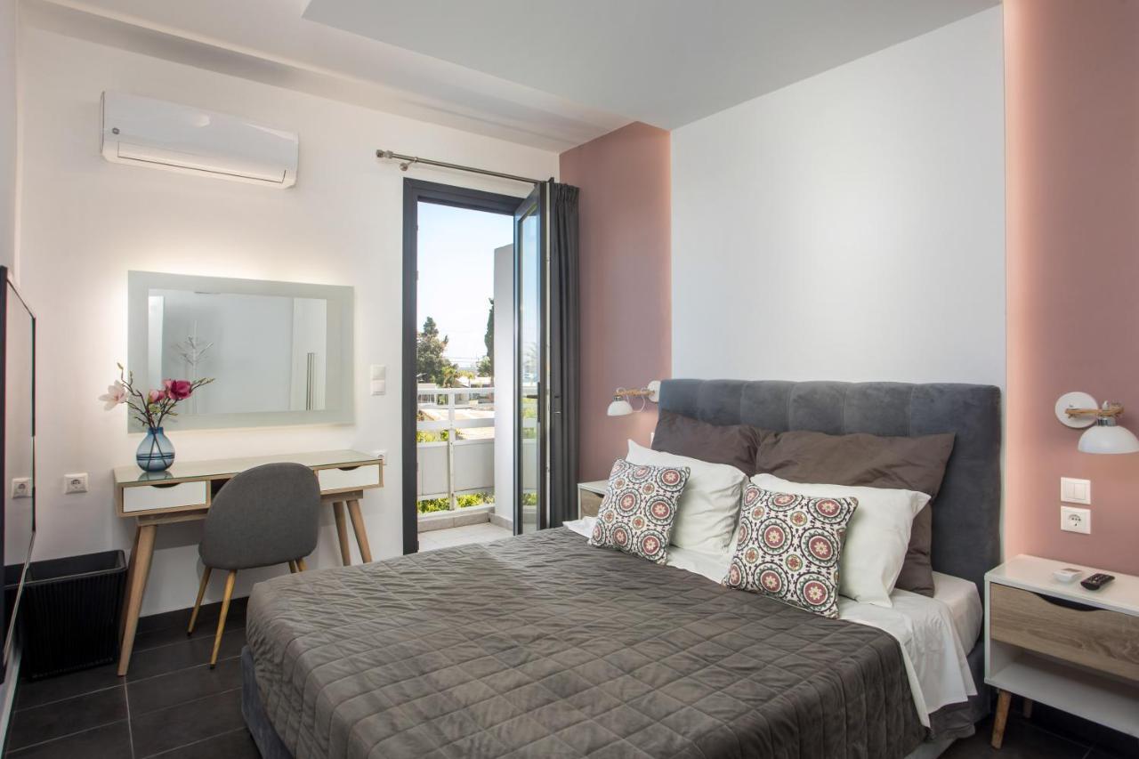 Suite with Pool View