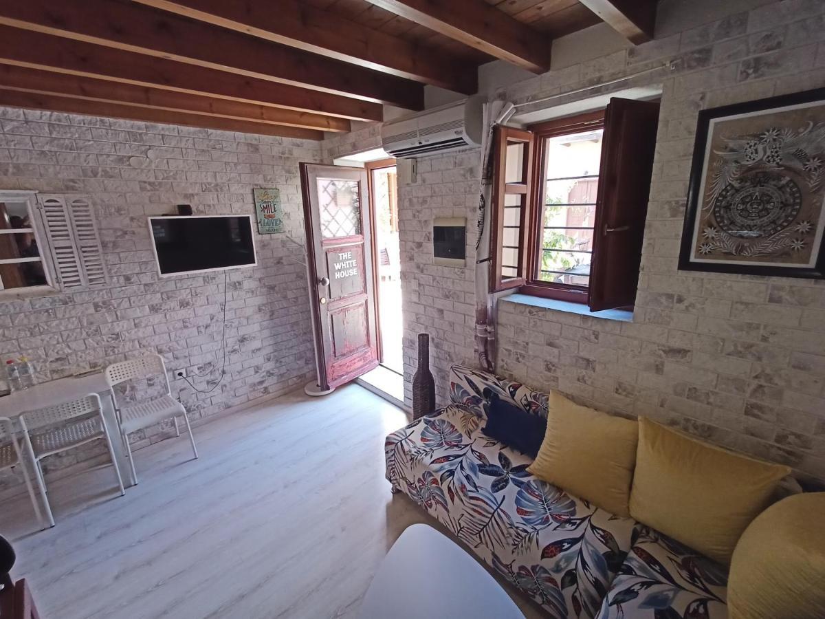 Apartment Terrace