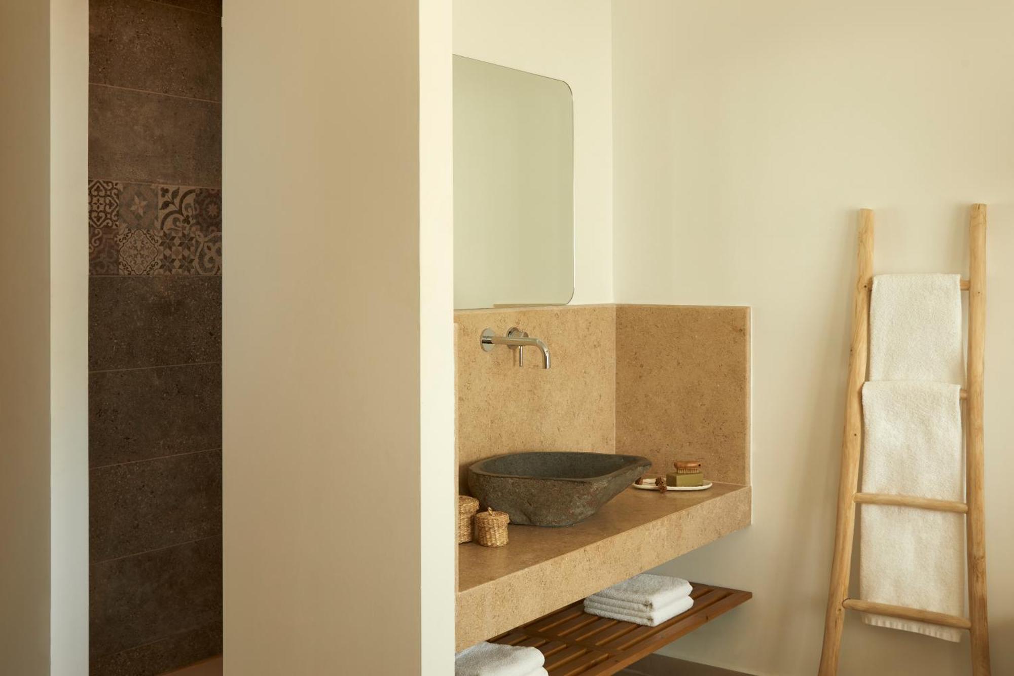 Superior Room with Shared Pool