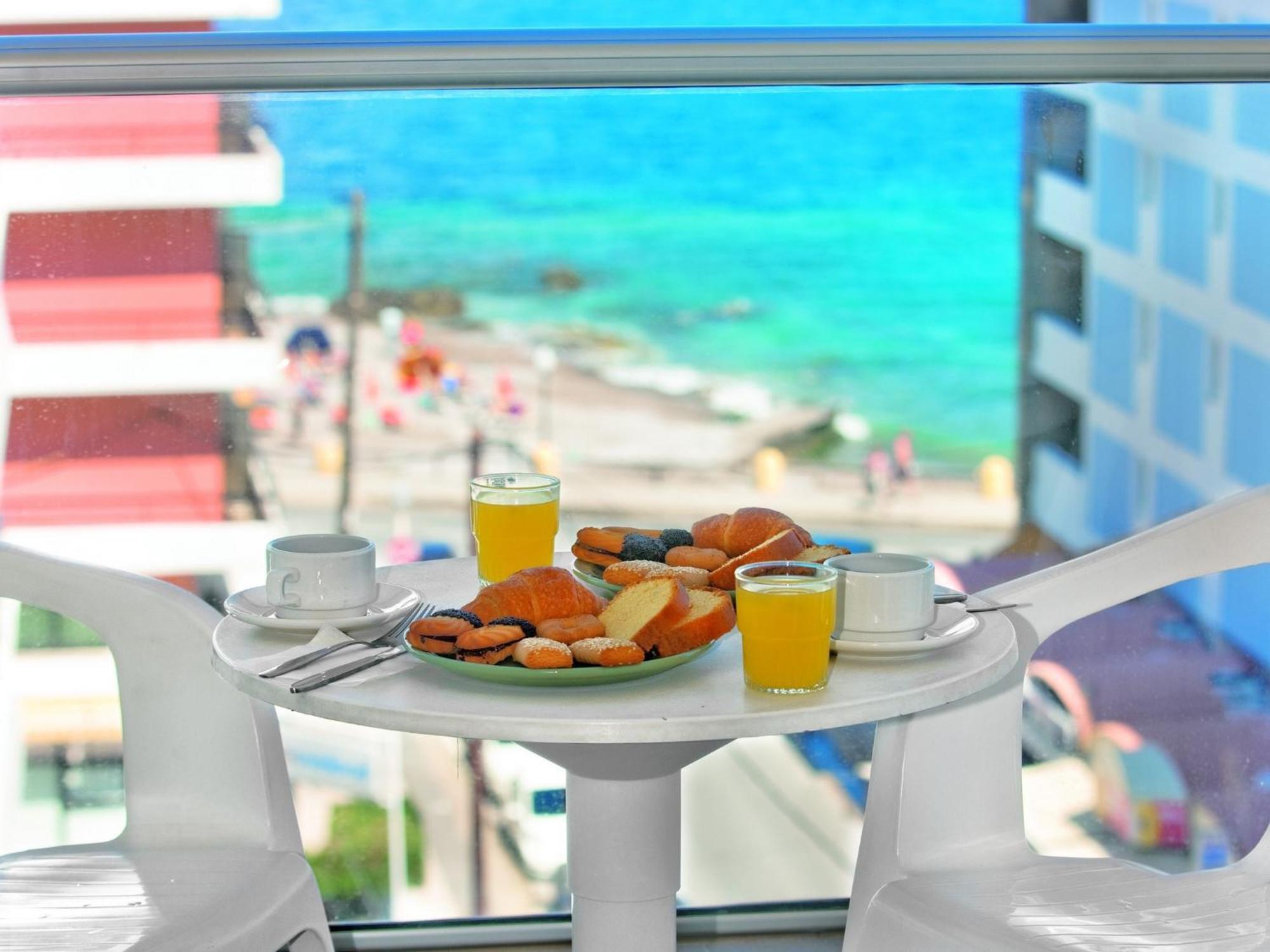 Double or Twin Room Side Sea View