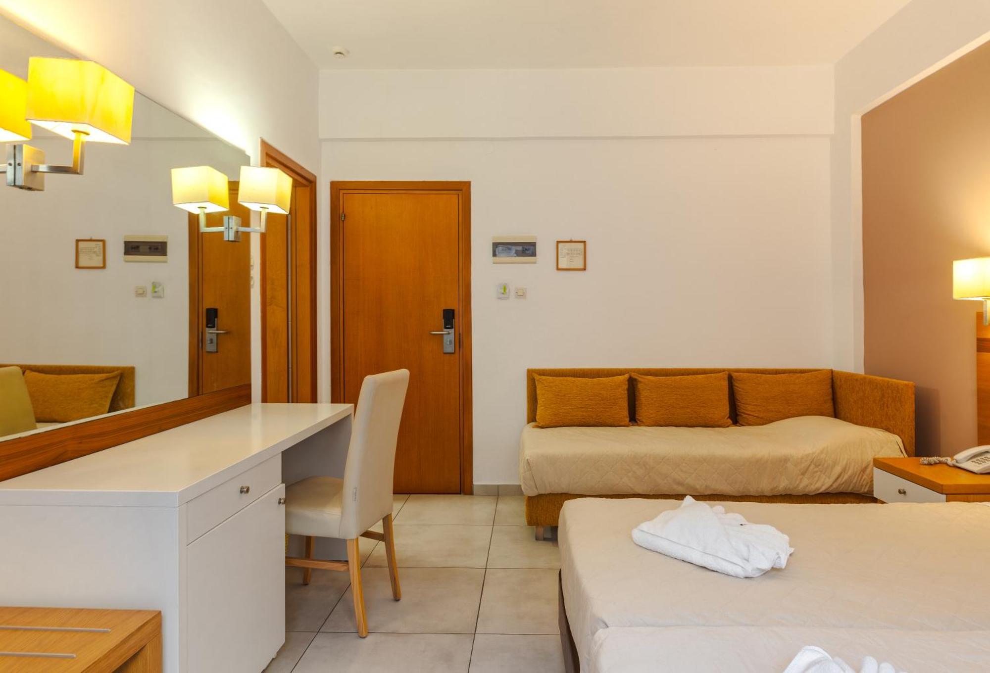 Triple Room Balcony