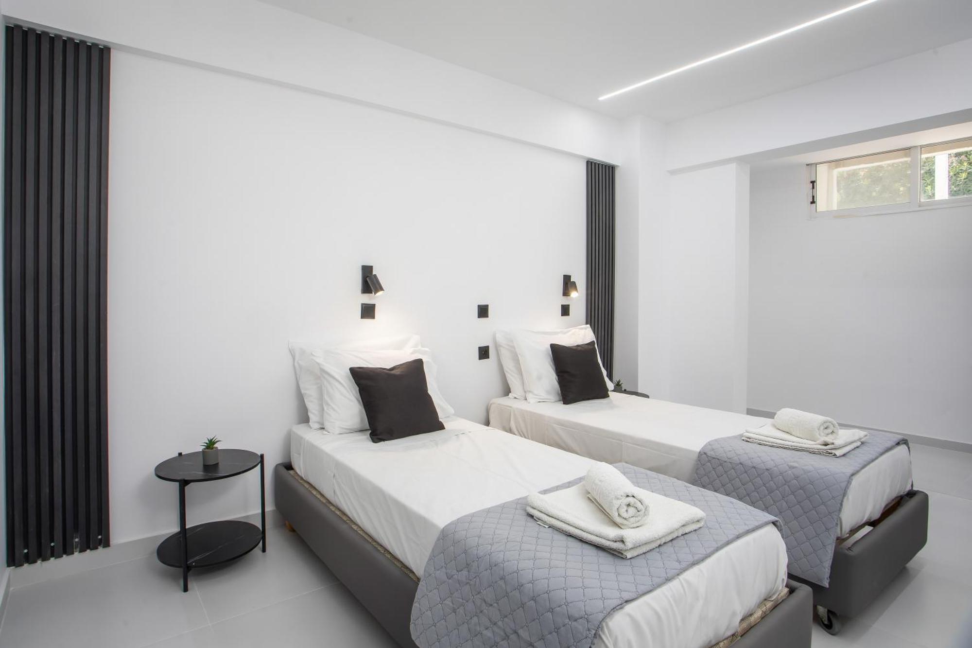 Twin Room No Balcony Lower Ground Floor