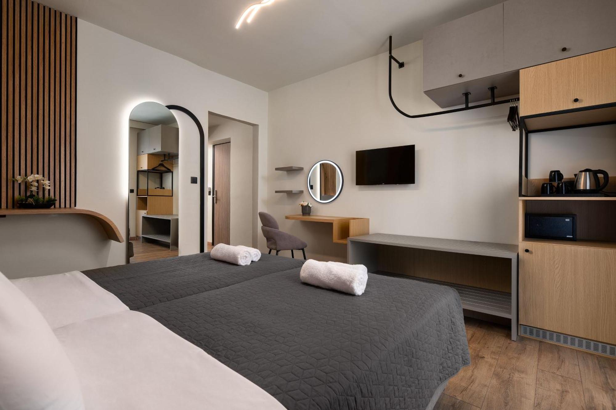 Triple Room Balcony
