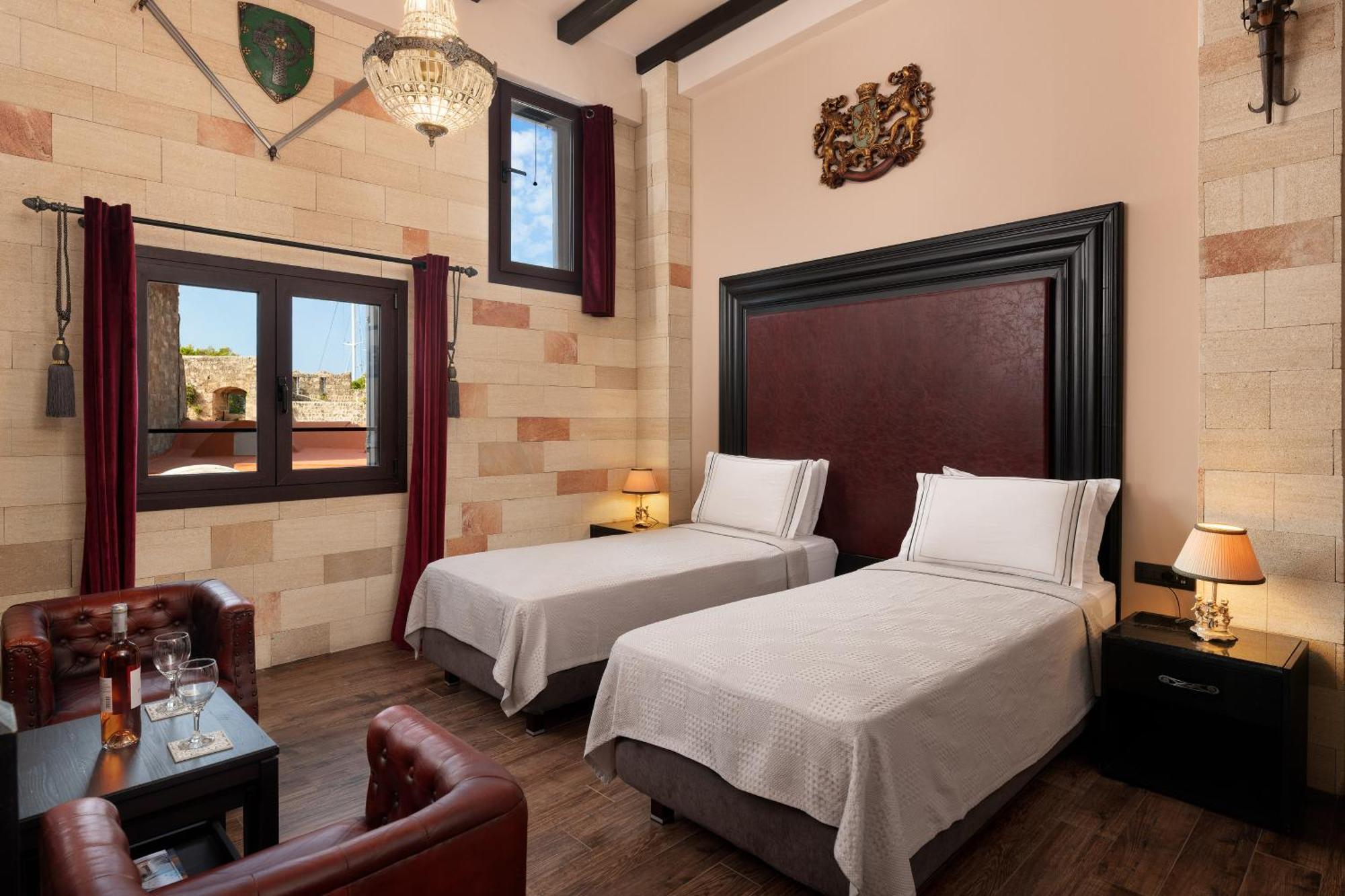 Deluxe Suite