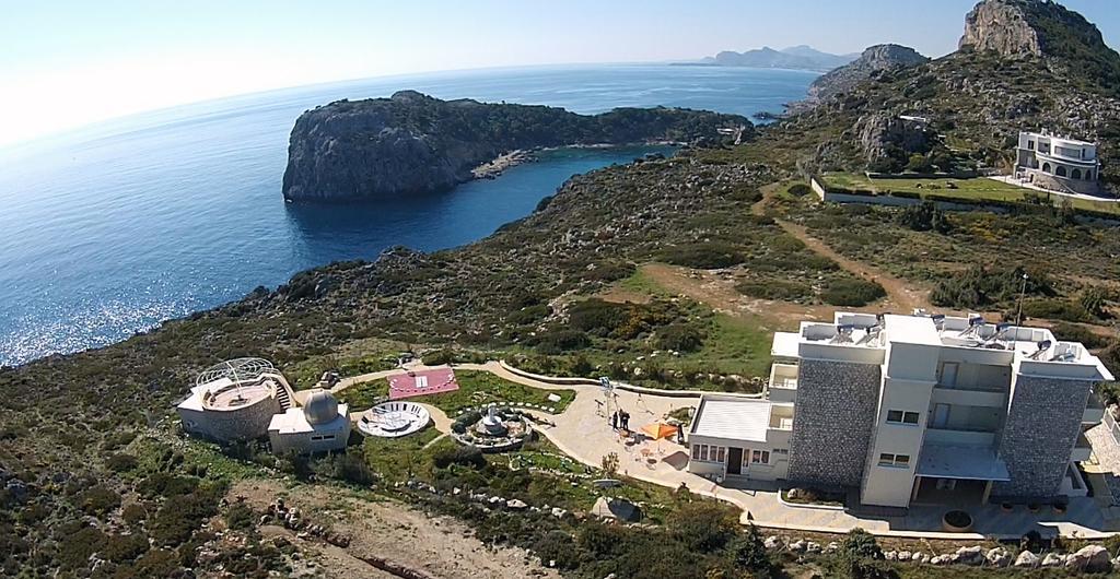 Studio with Partial Sea View