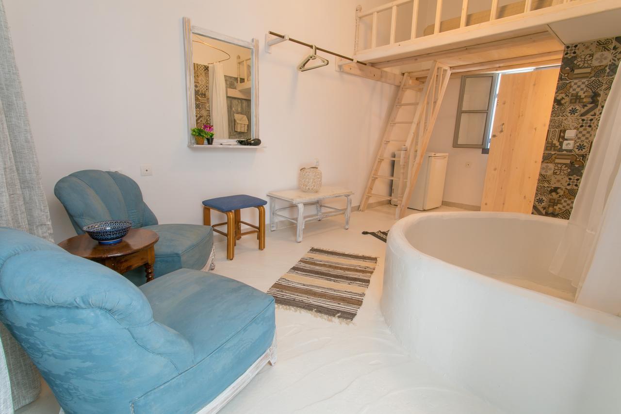 Double Room-Elevated Bed