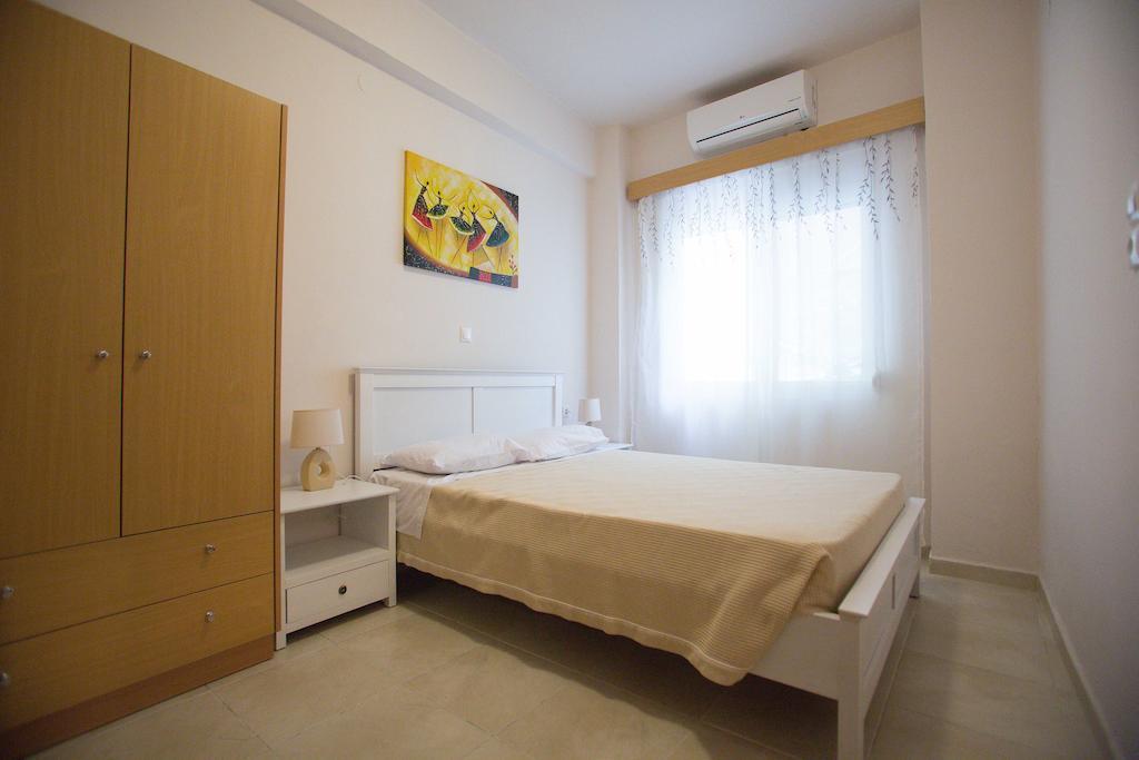 Double Room With No Balcony - Semi Basement