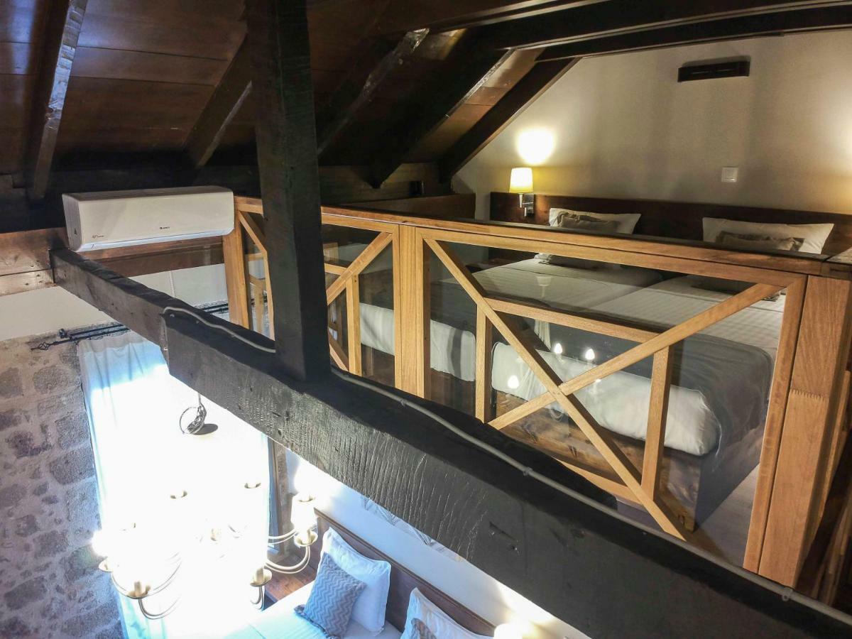 Duplex Room