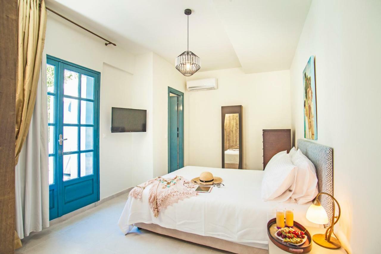 Villa with Private Pool,819137168:JPEG