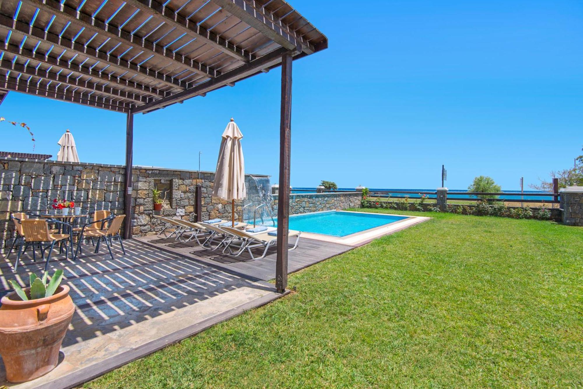Villa mit eigenem Pool (4 Erwachsene)