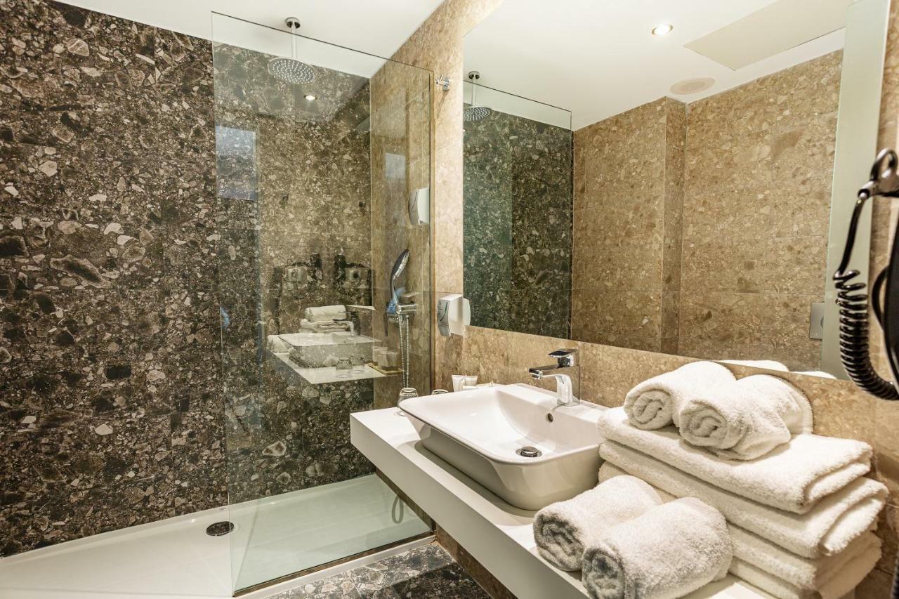 One-Bedroom Family Suite Annex