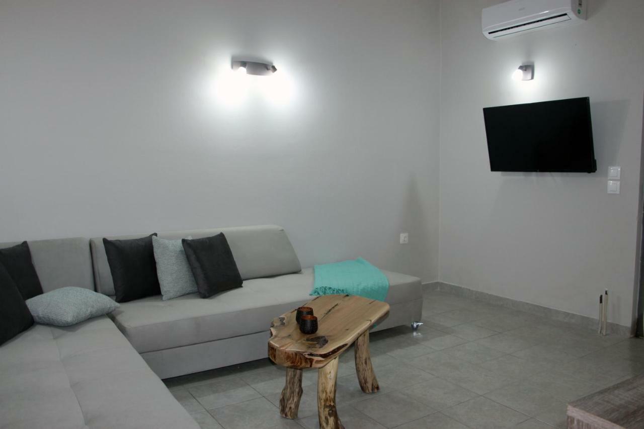 Two-Bedroom Apartment,862115807:JPEG