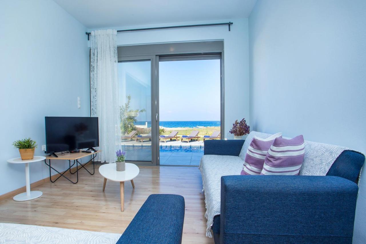 Villa Beach Front