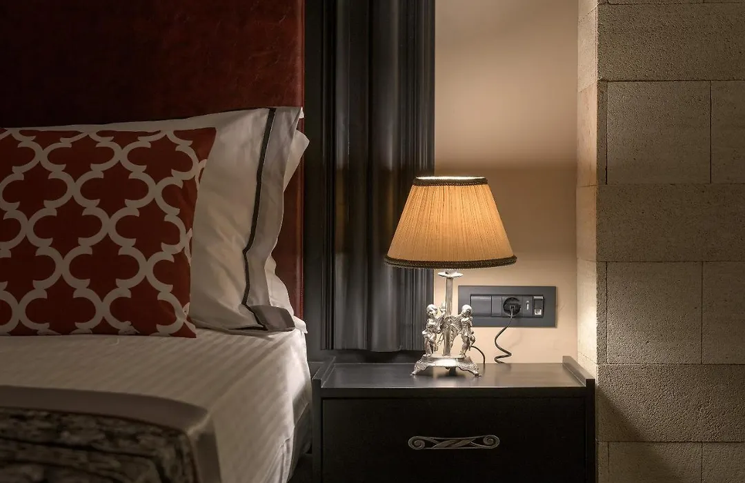 Grand Master Suite-1