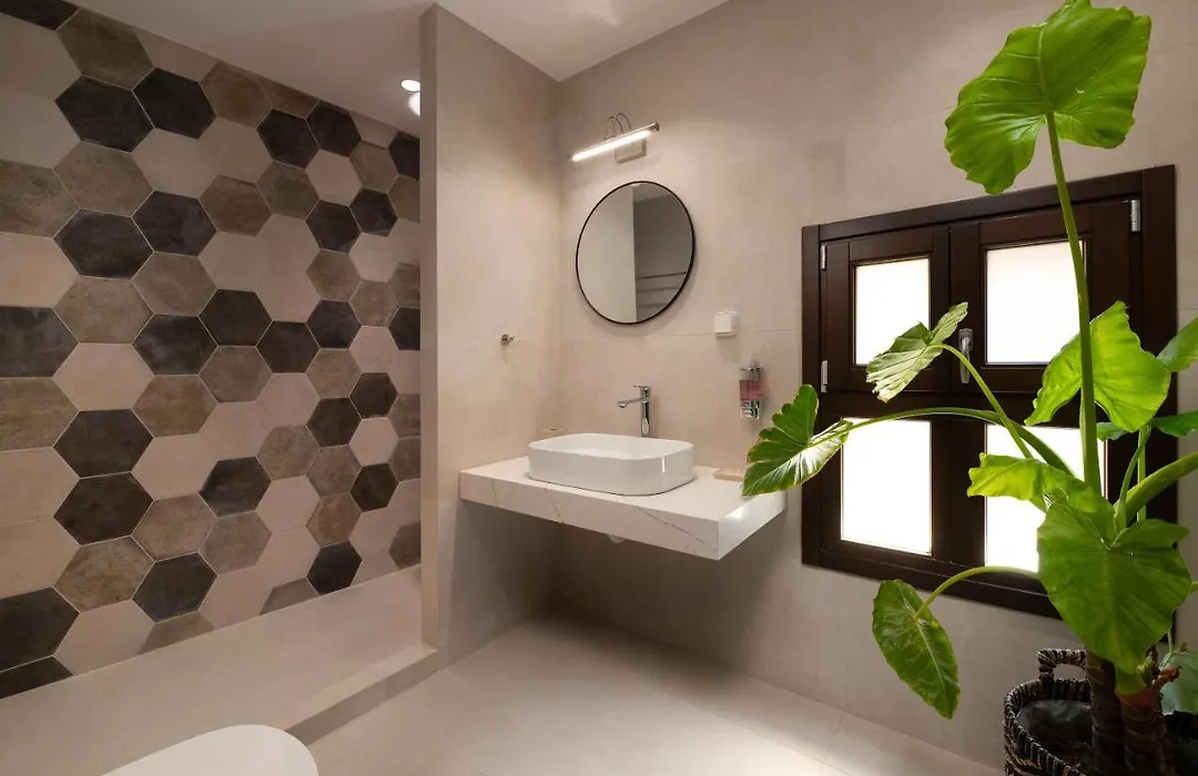 San Antonio Luxury Apartments, Medieval Town-1