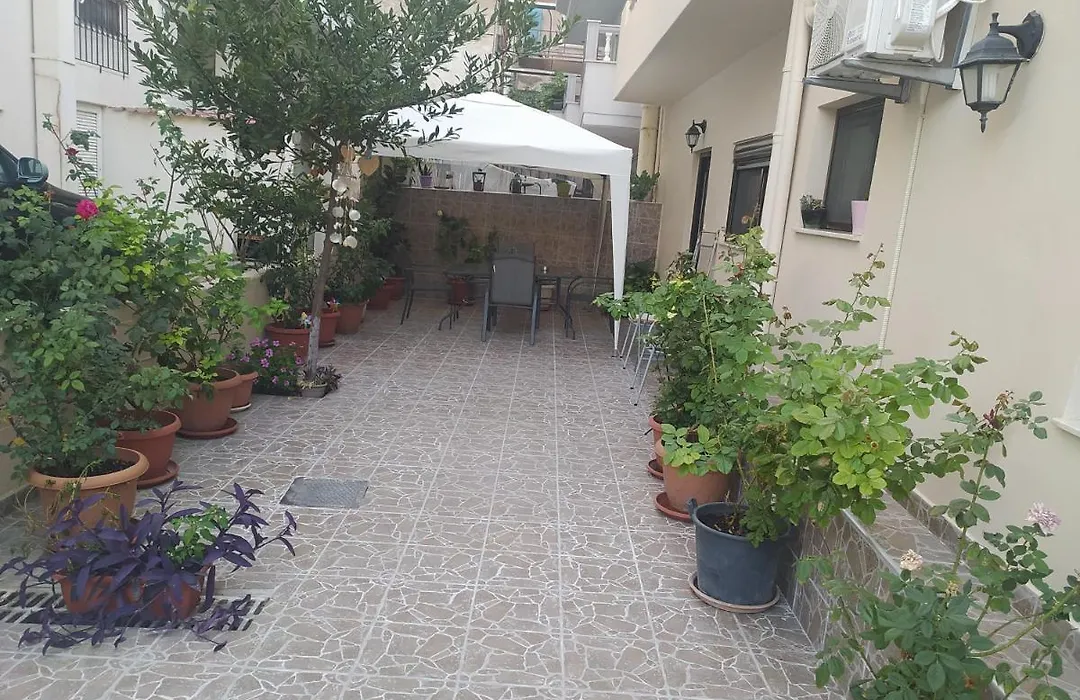 Giota'S City House-1