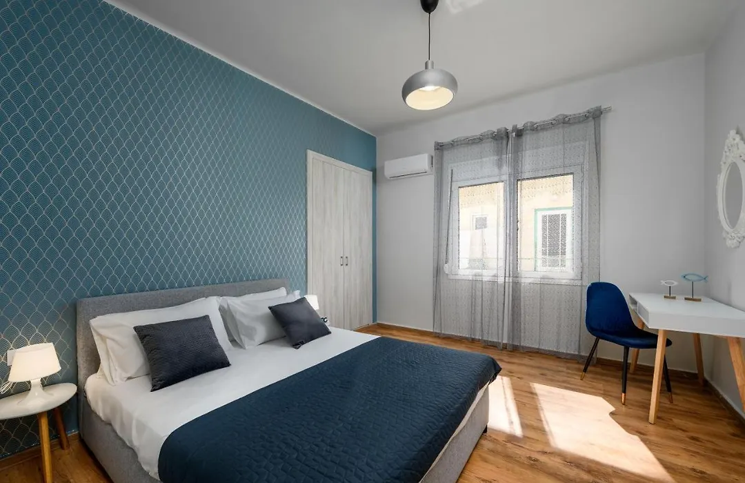 Townhall Apartment'S-1