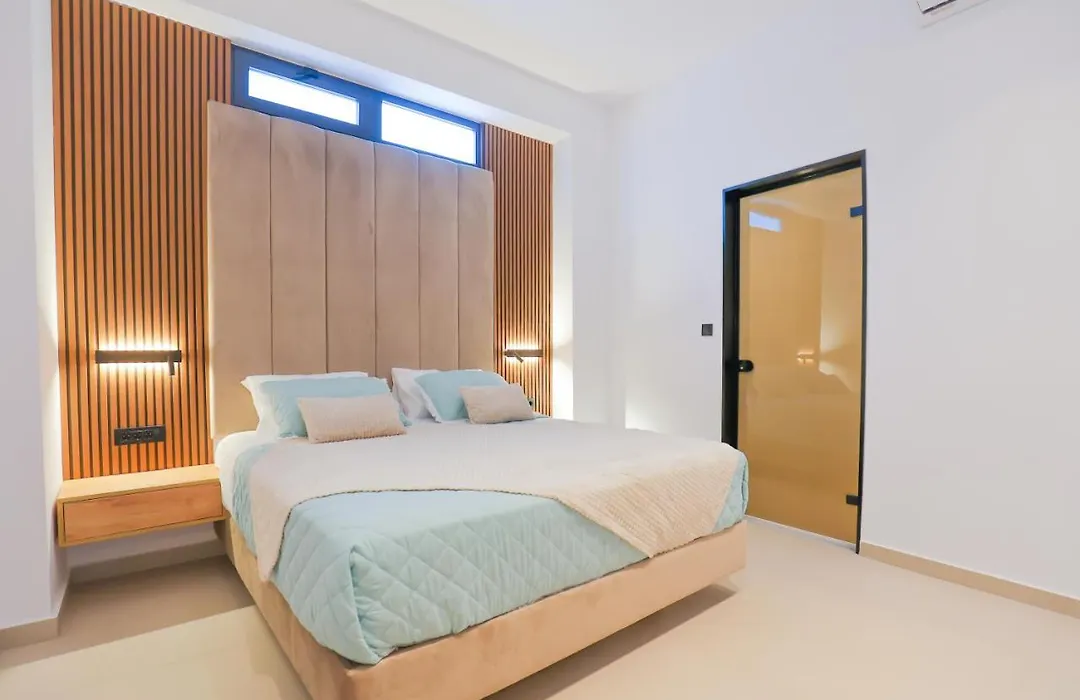 City Compass Luxury Villa-1
