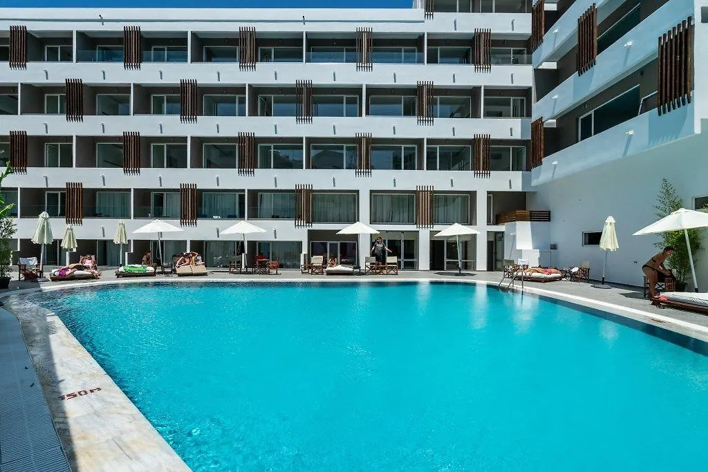 Castellum Suites-1