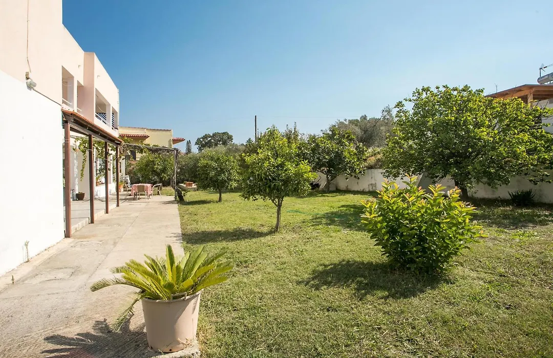 Dimitris Studios & Apartments-1