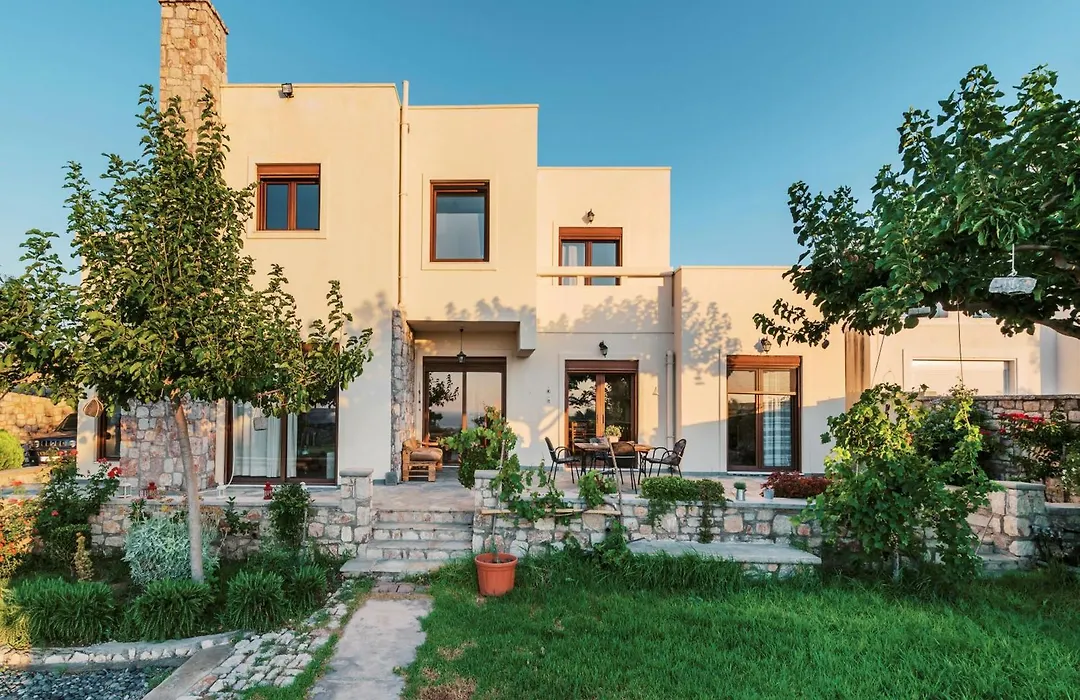 Hillwings Villa-1