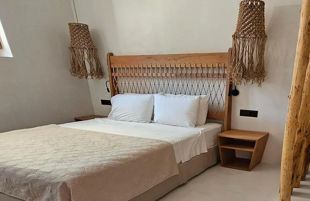 Villa Aphrodite Lindos Suites-1