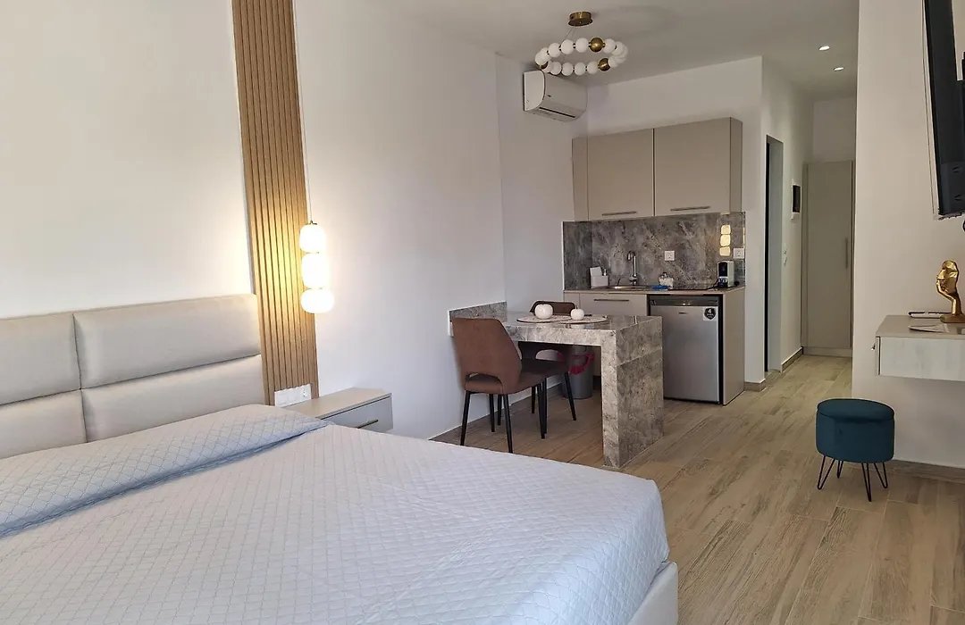 Pounedes Luxury Suites-1