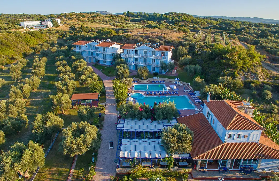 Filoxenia Apartments & Studios-1