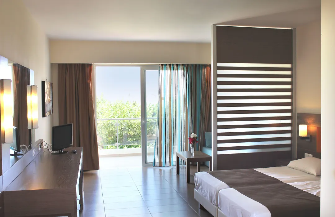 Sea Melody Beach Hotel & Apartments-1