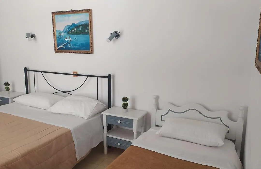 Nitsas Studio'S-1