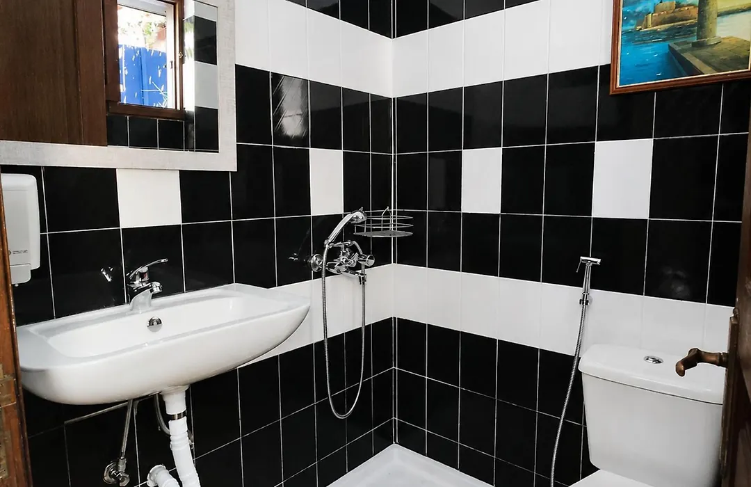 Rhodes Youth Hostel (Adults Only)-1