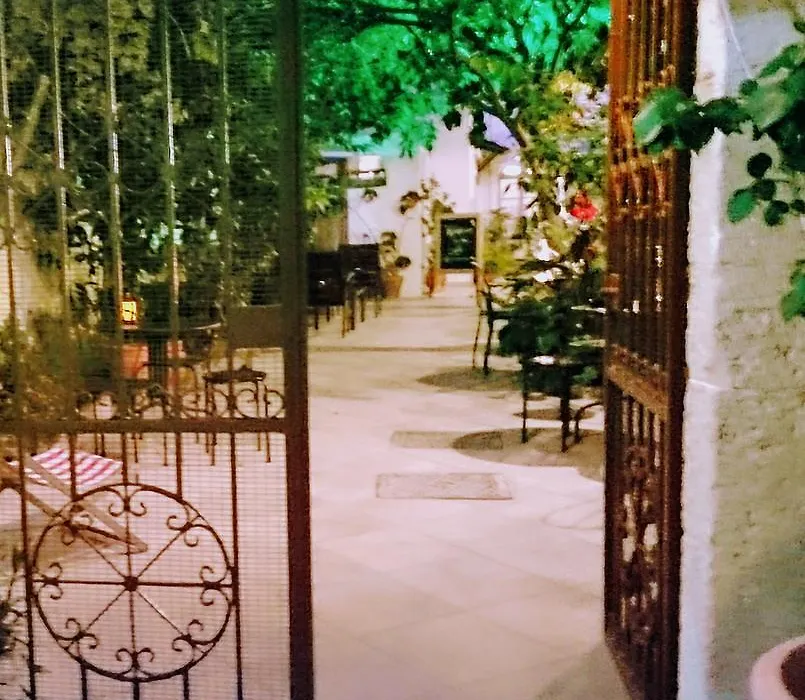 Casa Antica-1