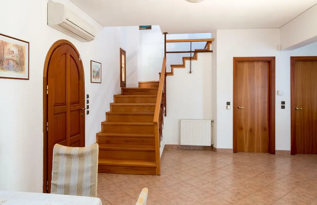 Villa Pylona-1