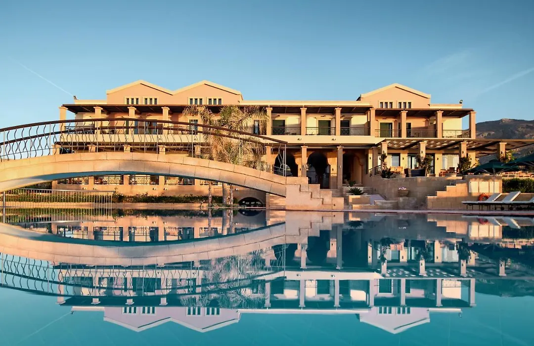 Lindian Dream Seaside Resort (Adults Only)-1