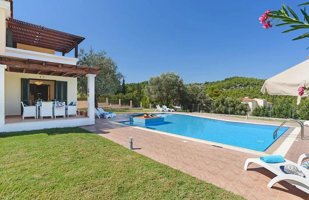 Seven Springs Villas-1
