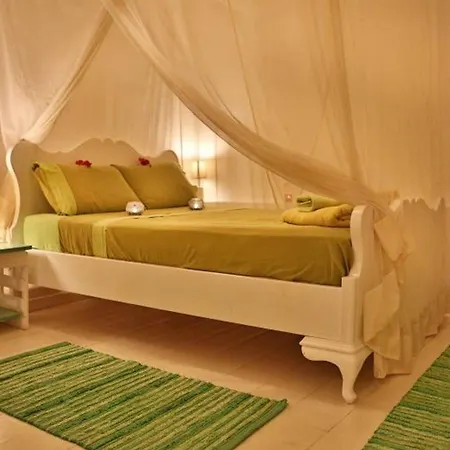 Myrtia House-2