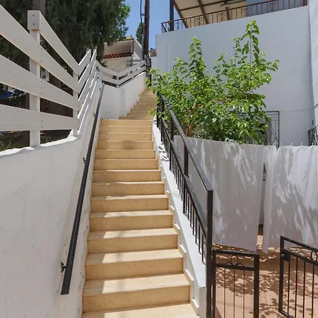 Aphrodite White Studios Lindos-3