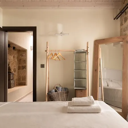 San Antonio Luxury Apartments, Medieval Town-3