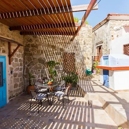 Galini Apartments Old Town-3