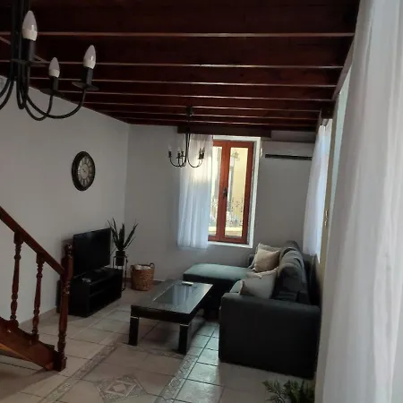 Old Town Maisonette-3