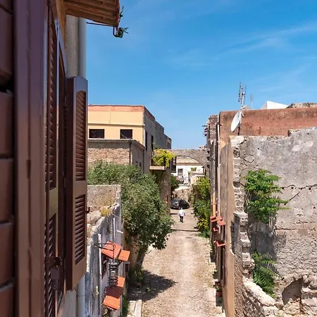 Casa Loza Traditional 3 Bedroom House In The Old Town-2