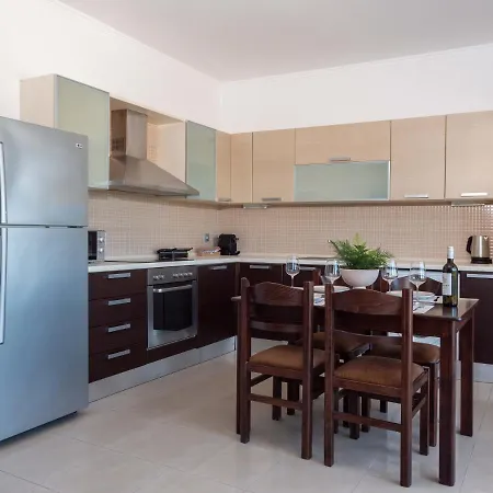 Apartment Santa Marina 3-2